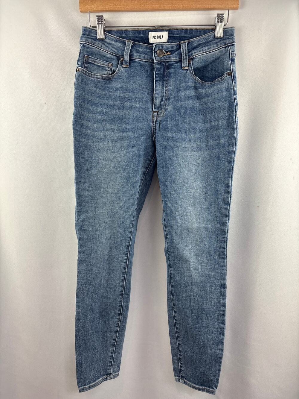 Women’s Pistola Size 28 Medium Wash Blue Skinny Jeans